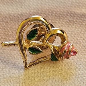 Avon VINTAGE HEART PIN 💝